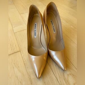 Manolo Blahnik Nude BB 105 Patent Leather Pointed Toe Pumps Size 8 1/2 (38.5 EU)